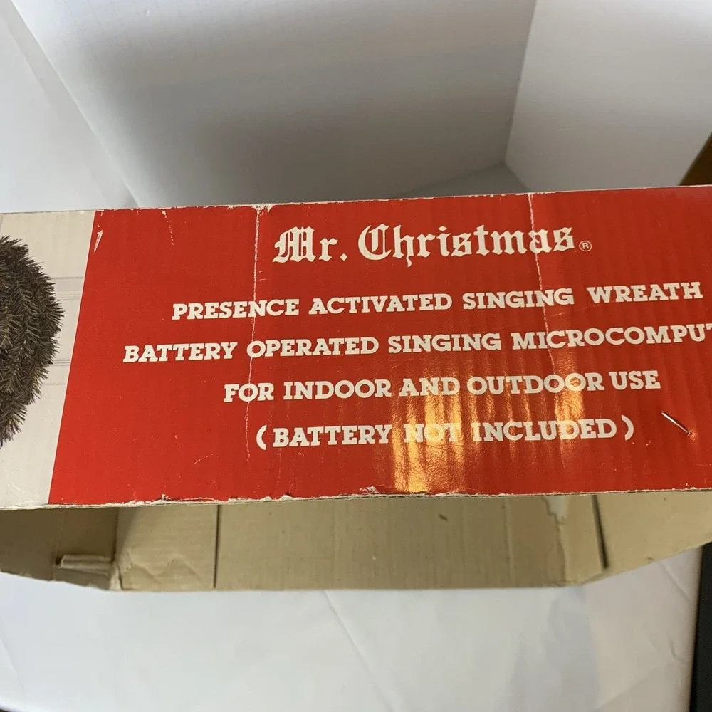 Vintage Mr Christmas Motion Activated Singing Wreath Indoor/Outdoor -Tested!!